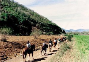 visitar el volcan croscat a caballo